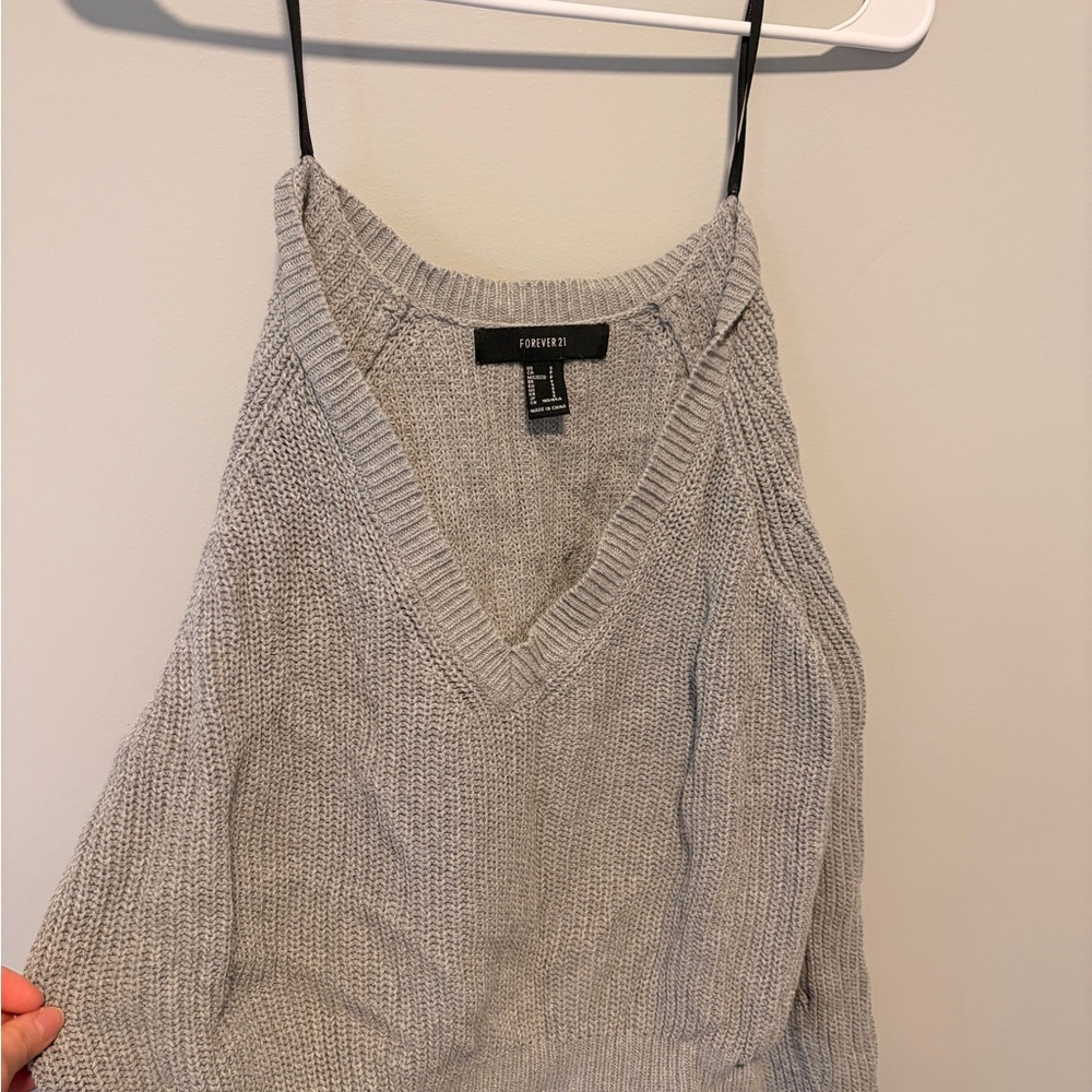 Forever 21 Light Gray V-Neck Sweater